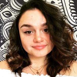 Meet your Posher, Abby